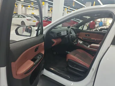 Nio EC6