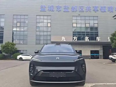 Nio ES8