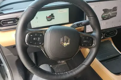 Leapmotor C11