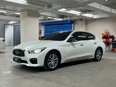 Infiniti Q50L