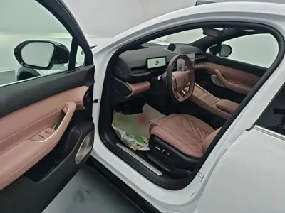 Nio EC6