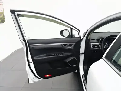 Geely Emgrand GS
