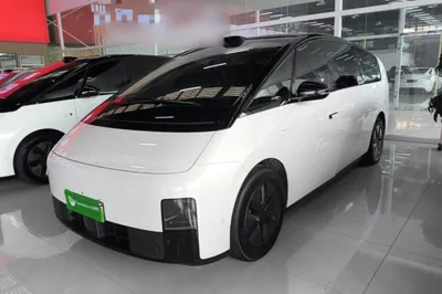 Li Auto MEGA