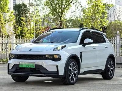 Lynk & Co 01 EM-P