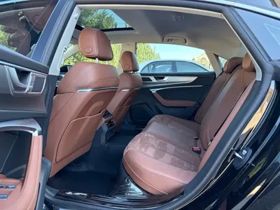 Audi A7L