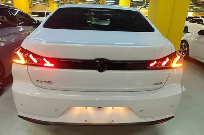 Peugeot 408