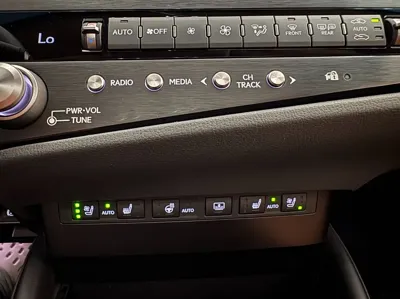 Lexus ES