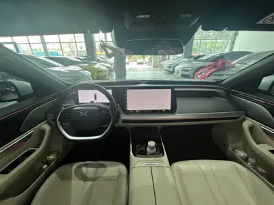 Xpeng P7