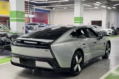 Xpeng P7