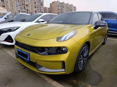 Lynk & Co 03