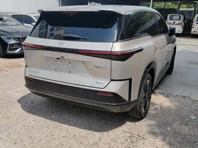 Toyota 铂智3X