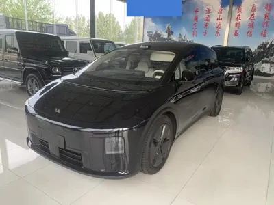 Li Auto 理想i8