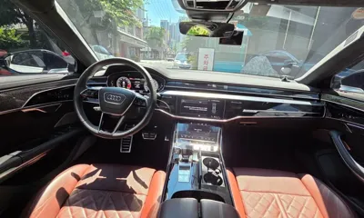Audi S8