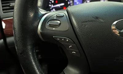 Infiniti M
