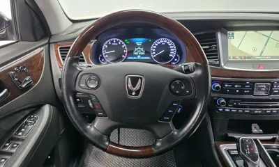 Hyundai Equus