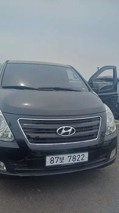 Hyundai Starex