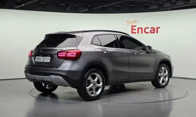 Mercedes-Benz GLA-Class