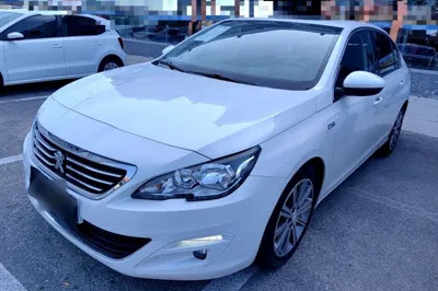 Peugeot 408