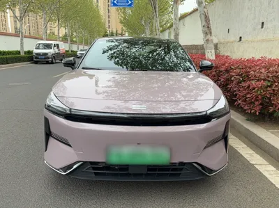Geely Galaxy L6