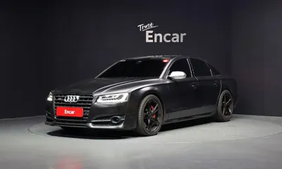 Audi S8