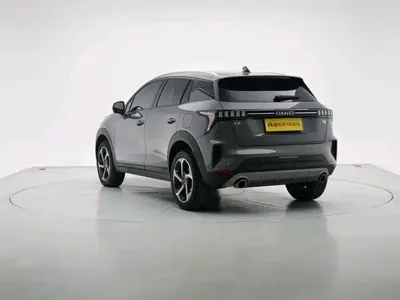 Lynk & Co 06