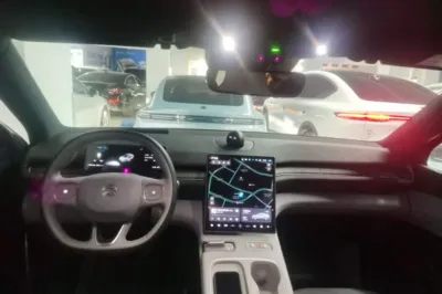 Nio EC6