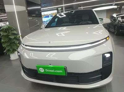 Li Auto L6