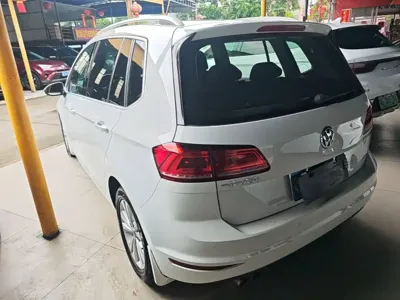 Volkswagen Golf Sportsvan