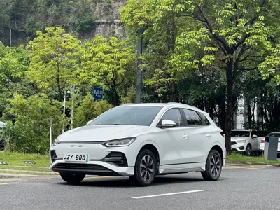 BYD e2