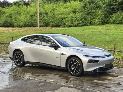 Xpeng P7