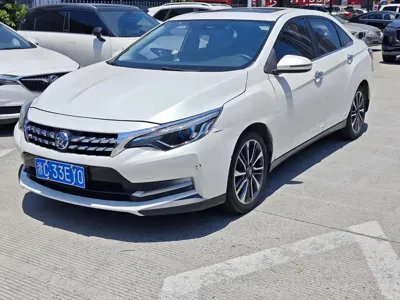 Venucia D60