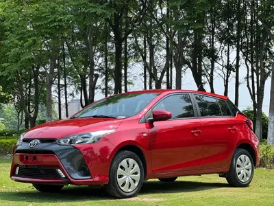 Toyota Yaris L