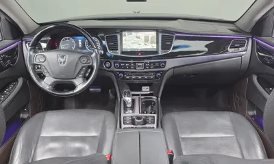 Hyundai Equus