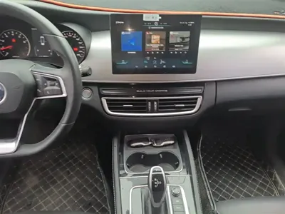 BYD MAX