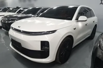 Li Auto L6