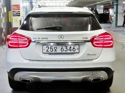 Mercedes-Benz GLA-Class