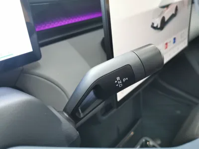 Lynk & Co Z20