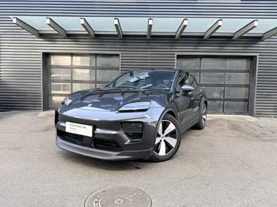 Porsche Macan EV