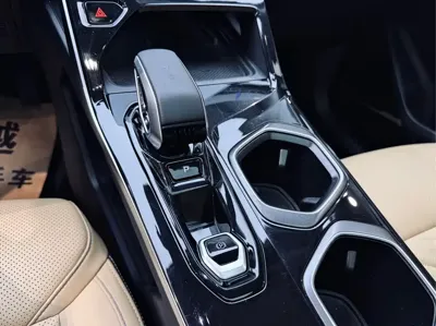 Geely Boyue L
