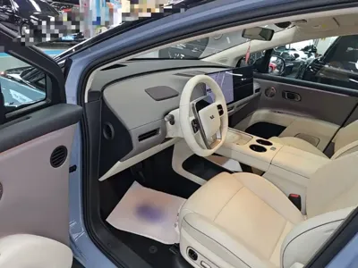 Li Auto 理想i8