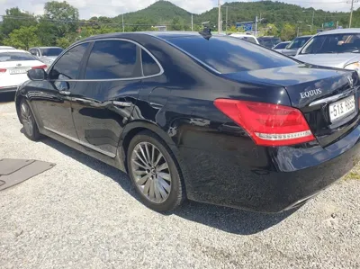 Hyundai Equus