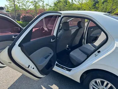 Kia K2