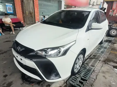 Toyota Yaris L