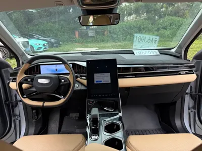 Geely Boyue L