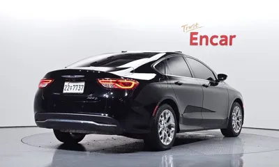 Chrysler 200