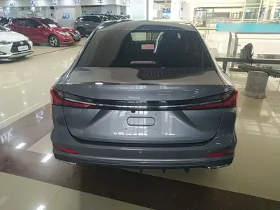 Roewe i5