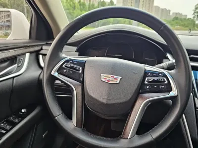Cadillac XTS