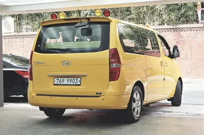 Hyundai Starex
