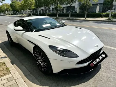 Aston Martin DB11
