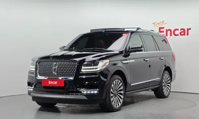 Lincoln Navigator